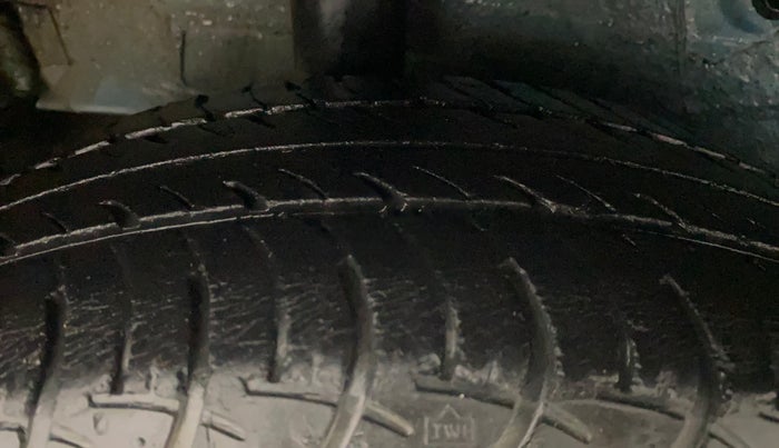 2015 Maruti Celerio ZXI AMT, Petrol, Automatic, 41,783 km, Right Rear Tyre Tread