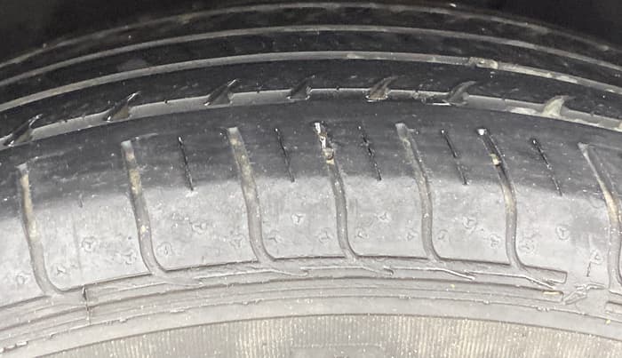 2015 Ford Ecosport TREND+ 1.0L ECOBOOST, Petrol, Manual, 81,228 km, Left Rear Tyre Tread