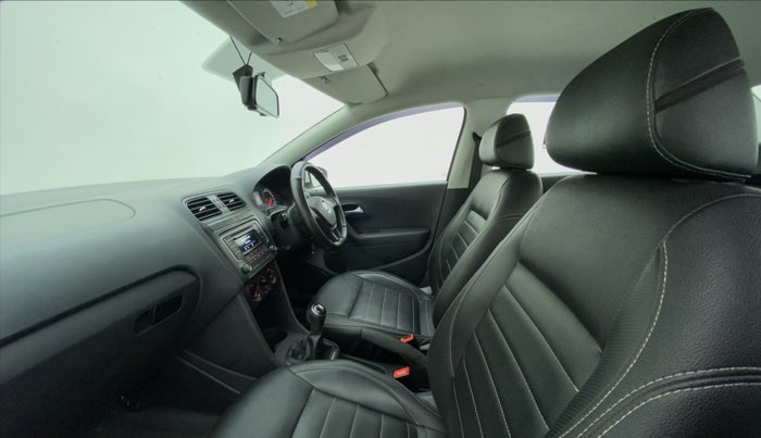 2018 Volkswagen Ameo COMFORTLINE 1.0, Petrol, Manual, 28,430 km, Right Side Front Door Cabin