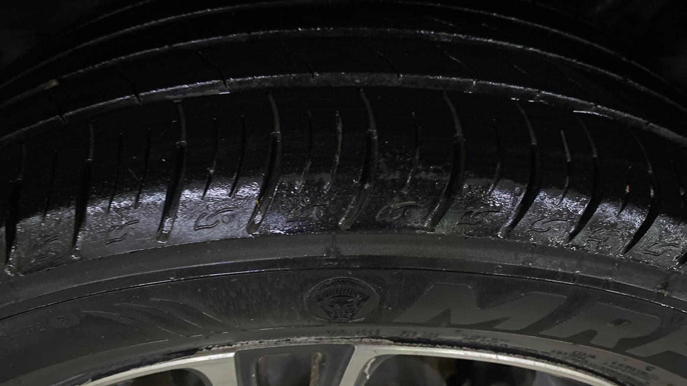 2018 Mahindra MARAZZO M8 7 STR, Diesel, Manual, 1,15,412 km, Left Rear Tyre Tread