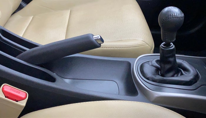 2017 Honda City VX MT PETROL, Petrol, Manual, 46,490 km, Gear Lever
