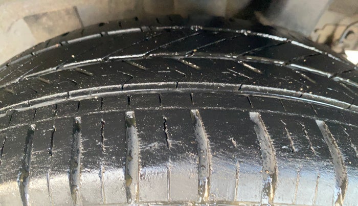 2017 Hyundai Grand i10 MAGNA 1.2 KAPPA VTVT, Petrol, Manual, 83,516 km, Left Rear Tyre Tread