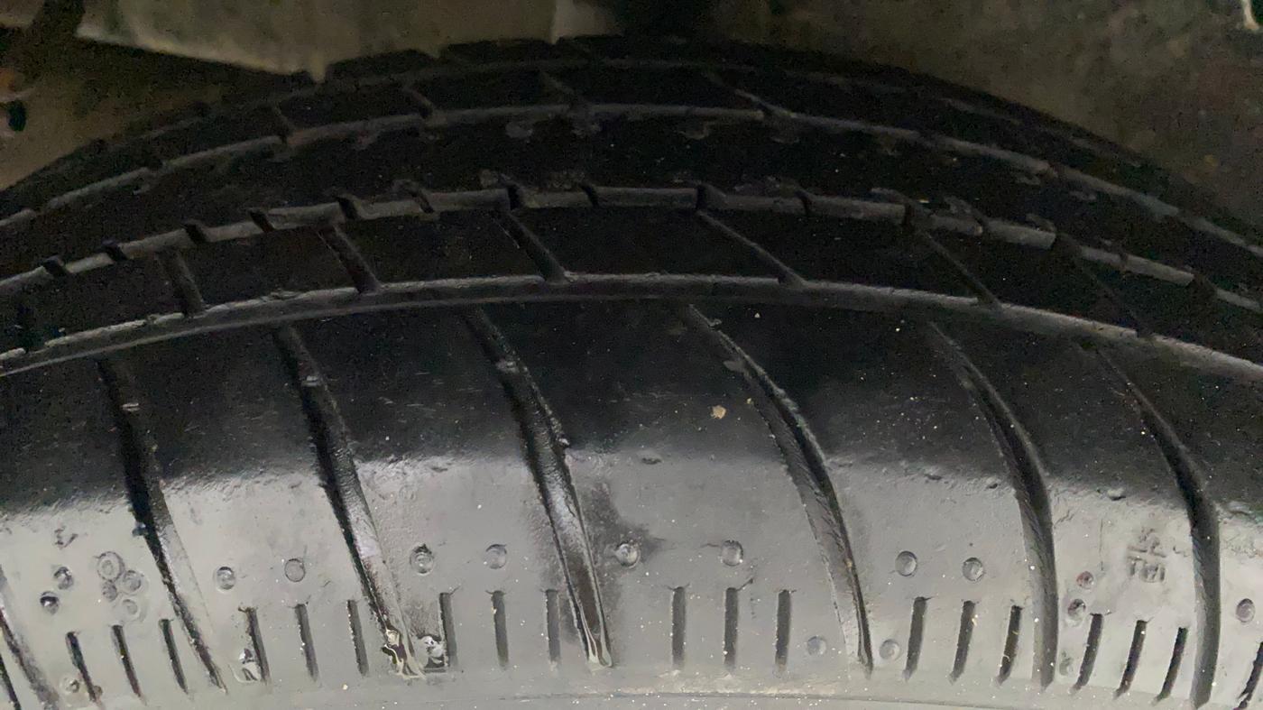 2016 Maruti Celerio ZXI AMT, Petrol, Automatic, 53,338 km, Right Rear Tyre Tread