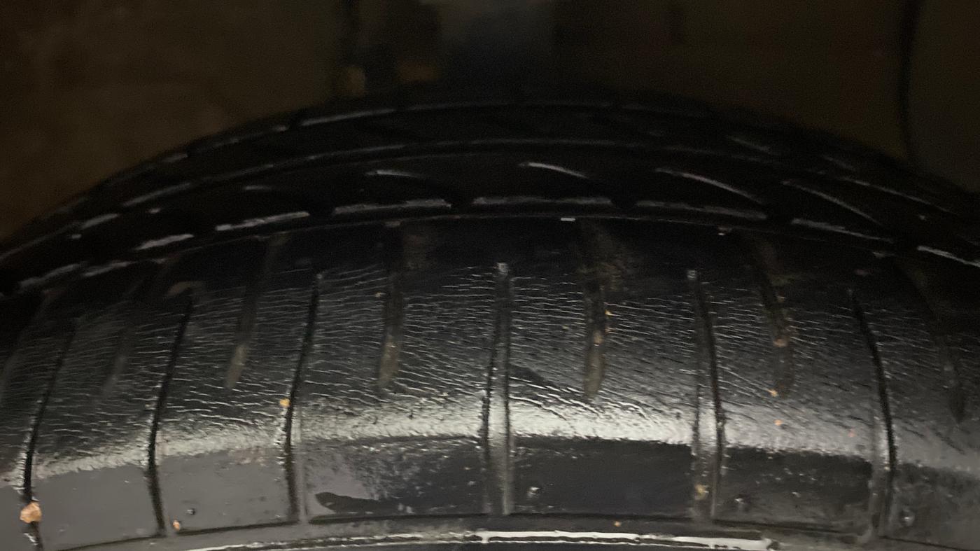 2014 Hyundai Xcent S (O) 1.2, Petrol, Manual, 95,357 km, Right Front Tyre Tread