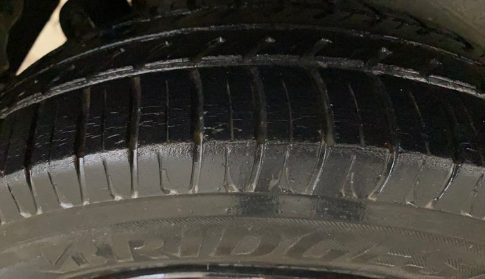 2017 Maruti Wagon R 1.0 VXI, Petrol, Manual, 39,175 km, Right Rear Tyre Tread