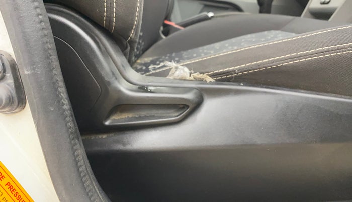 2020 Tata Tiago XT PETROL, Petrol, Manual, 64,487 km, Driver Side Adjustment Panel