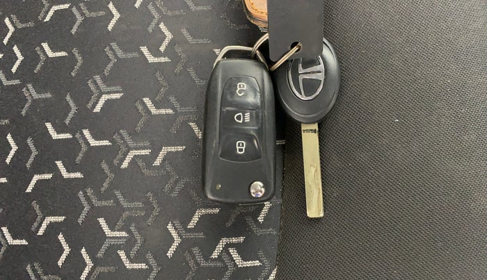 2020 Tata Tiago XT PETROL, Petrol, Manual, 64,487 km, Key Close Up