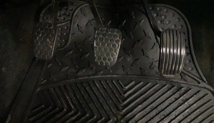 2020 Tata Tiago XT PETROL, Petrol, Manual, 64,487 km, Pedals