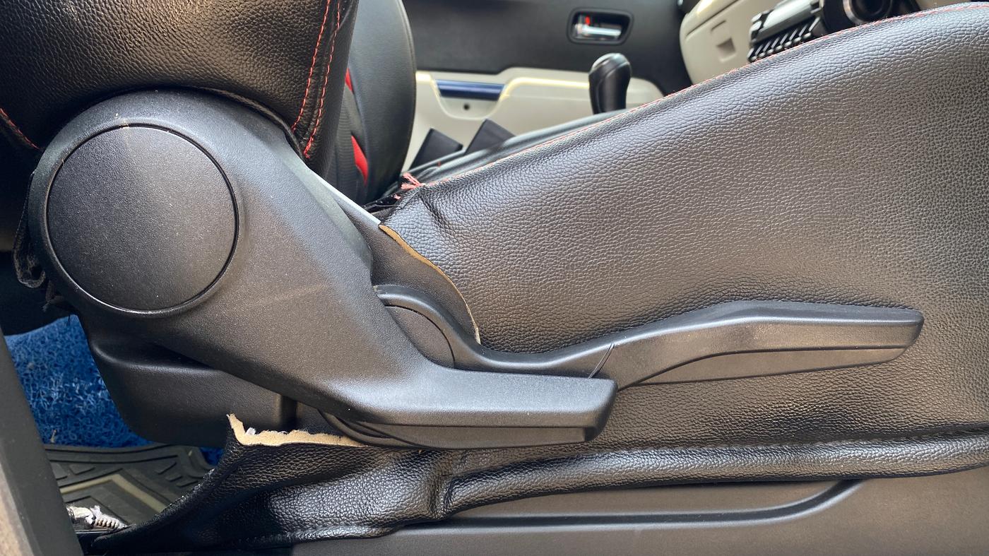 2020 Maruti IGNIS ALPHA 1.2, Petrol, Manual, 52,408 km, Driver Side Adjustment Panel