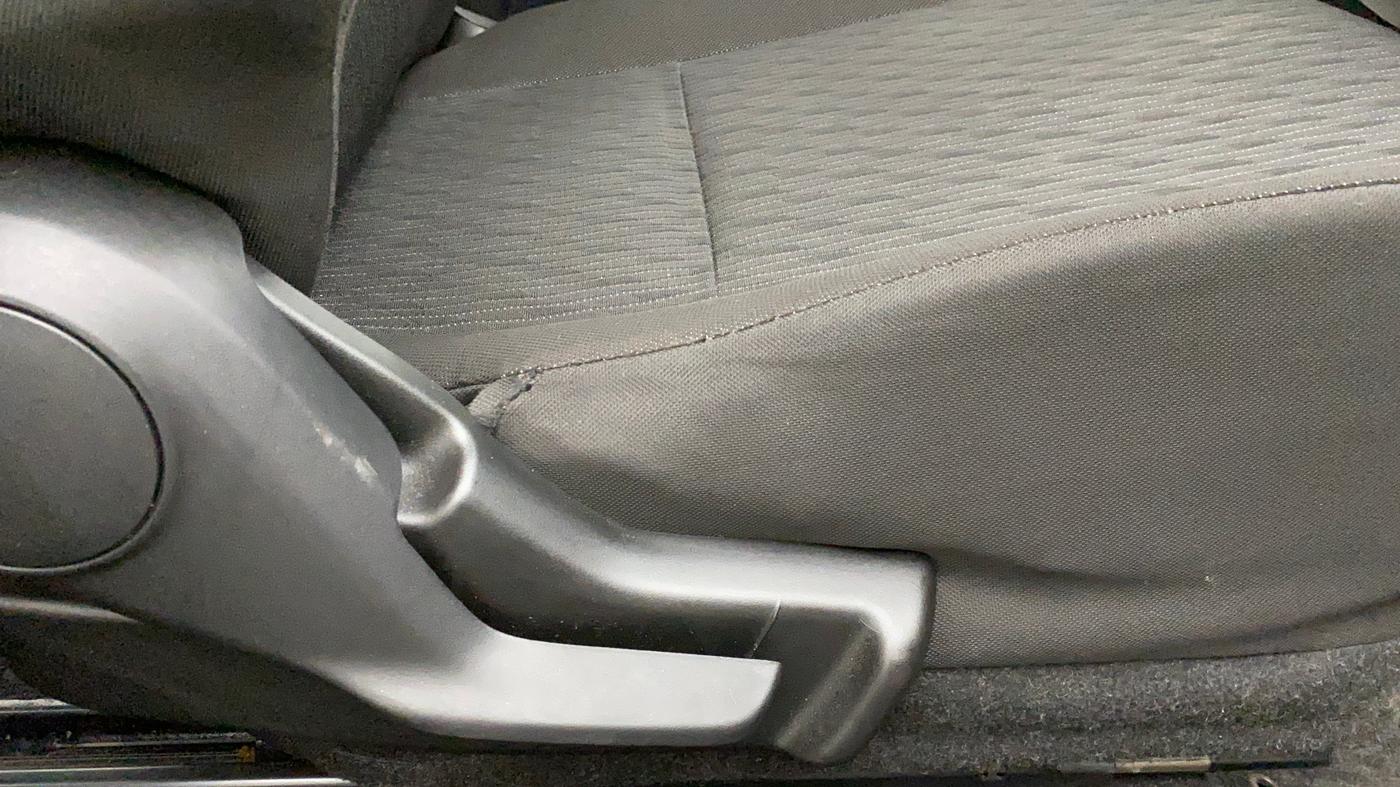 2017 Maruti Baleno DELTA CVT PETROL 1.2, Petrol, Automatic, 32,094 km, Driver Side Adjustment Panel