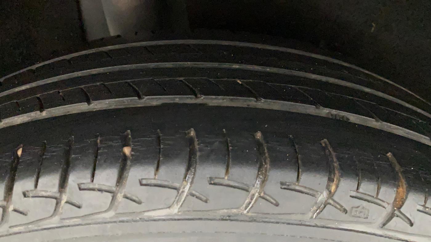 2017 Maruti Baleno DELTA CVT PETROL 1.2, Petrol, Automatic, 32,094 km, Right Rear Tyre Tread
