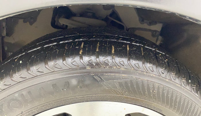 2018 Tata Hexa XT 4X2 7 STR, Diesel, Manual, 1,01,248 km, Left Front Tyre Tread