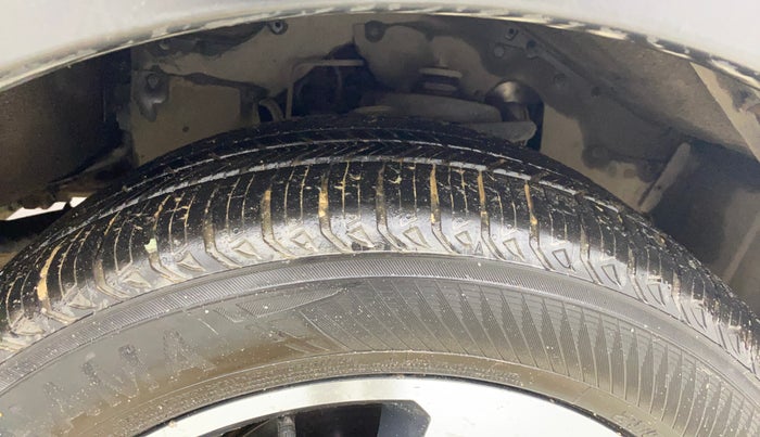 2018 Tata Hexa XT 4X2 7 STR, Diesel, Manual, 1,01,248 km, Right Front Tyre Tread