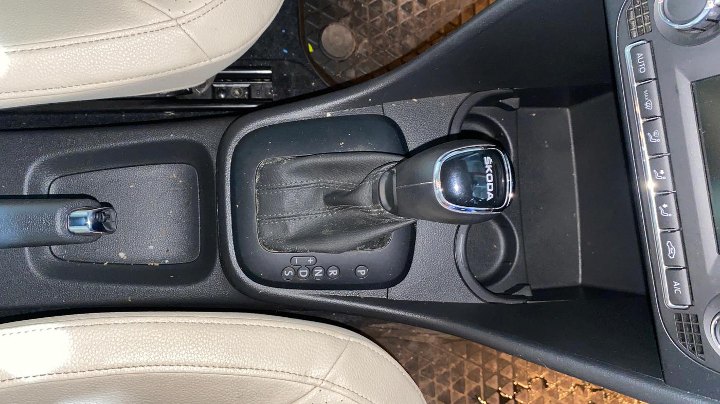 2019 Skoda Rapid STYLE 1.6 MPI AT, Petrol, Automatic, 10,242 km, Gear Lever