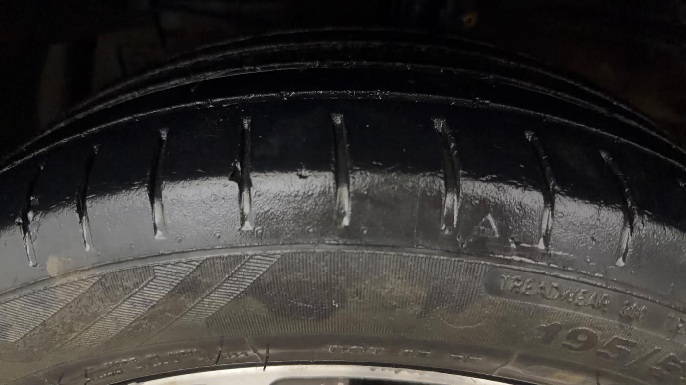 2023 Maruti Ciaz ALPHA 1.5 SHVS PETROL, Petrol, Manual, 62,558 km, Left Front Tyre Tread