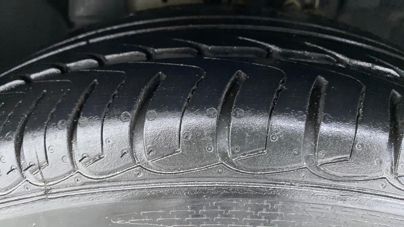 2020 Ford Ecosport 1.5 TREND TDCI, Diesel, Manual, 12,860 km, Left Front Tyre Tread