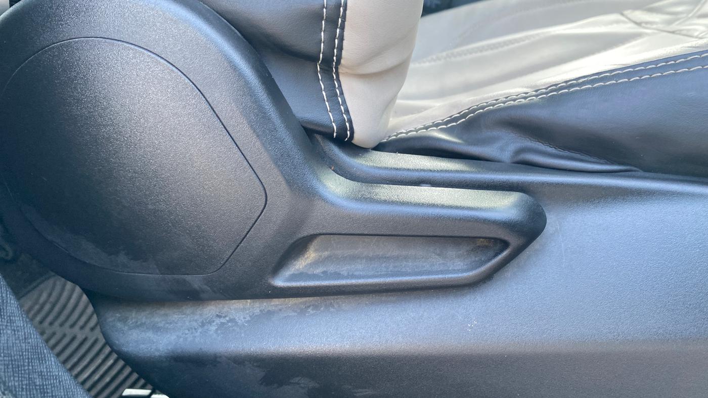 2021 Tata NEXON XE PETROL, Petrol, Manual, 50,312 km, Driver Side Adjustment Panel