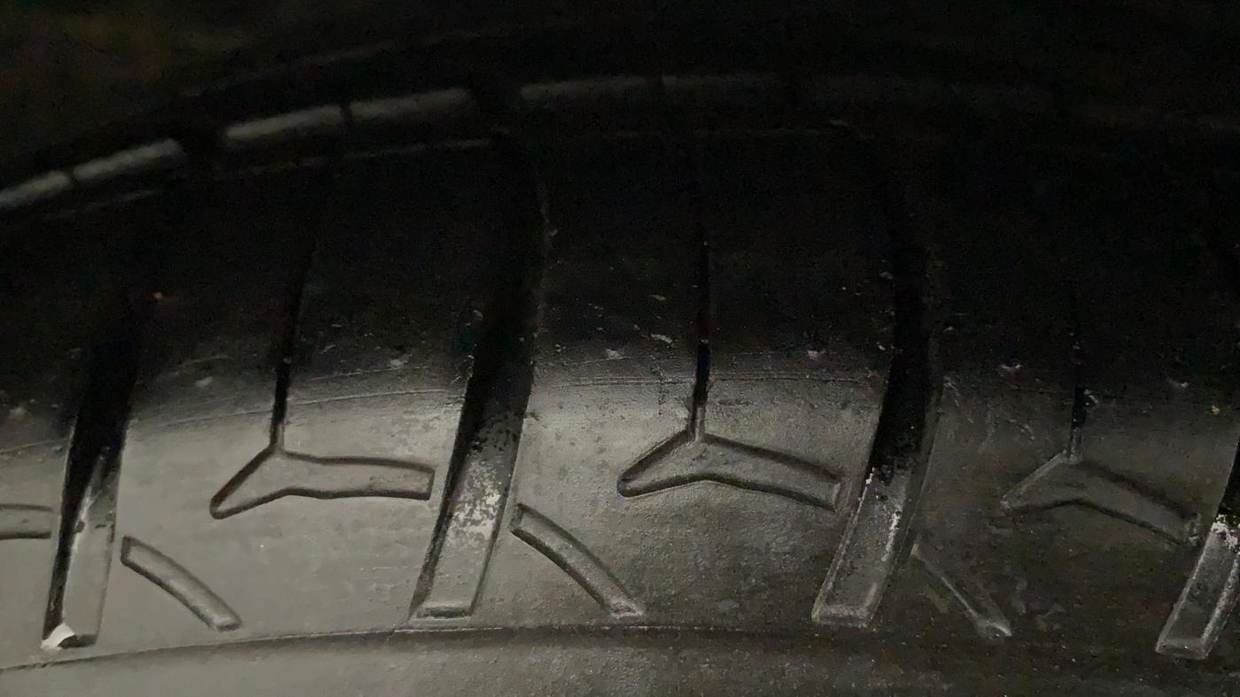 2020 Ford Figo Aspire TITANIUM PLUS 1.5 DIESEL, Diesel, Manual, 36,923 km, Right Front Tyre Tread