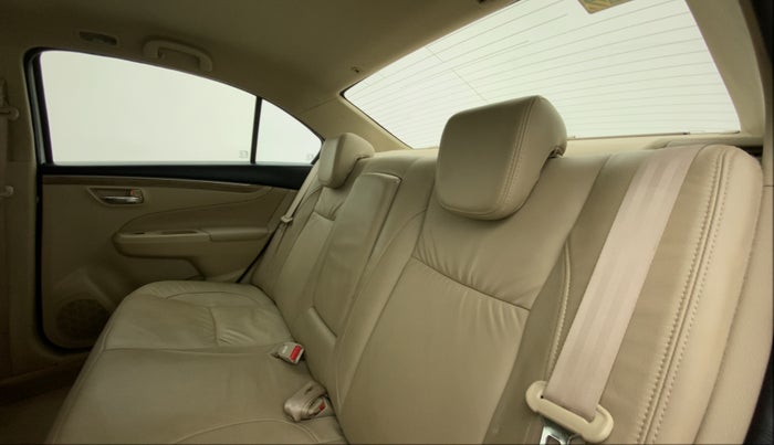 2021 Maruti Ciaz ALPHA  AT 1.5 SHVS PETROL, Petrol, Automatic, 31,708 km, Right Side Rear Door Cabin