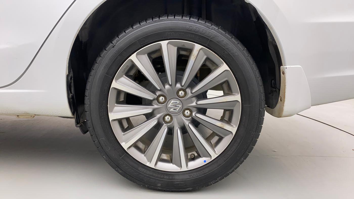 2021 Maruti Ciaz ALPHA  AT 1.5 SHVS PETROL, Petrol, Automatic, 31,708 km, Left Rear Wheel