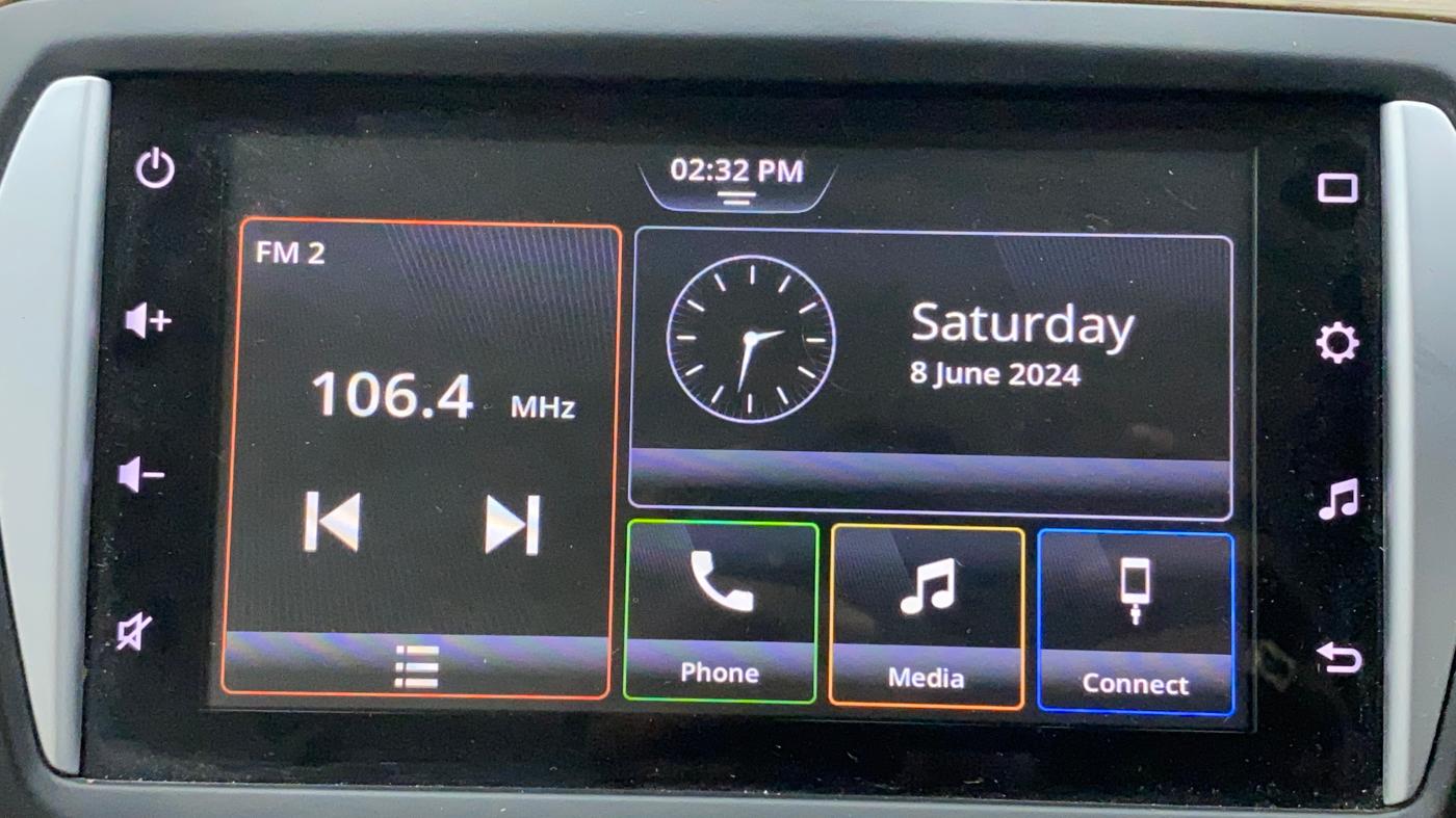 2021 Maruti Ciaz ALPHA  AT 1.5 SHVS PETROL, Petrol, Automatic, 31,708 km, Infotainment System