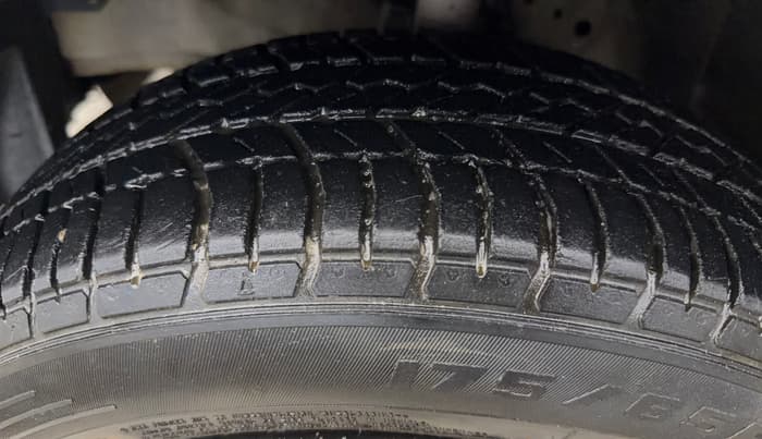 2016 Honda Amaze 1.2L I-VTEC S, Petrol, Manual, 71,249 km, Left Front Tyre Tread