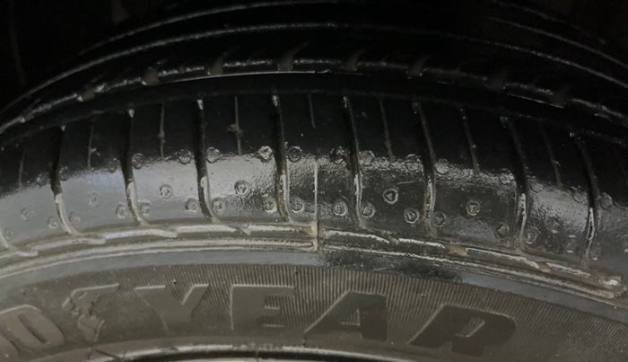 2023 KIA SONET HTE 1.2, Petrol, Manual, 19,618 km, Left Front Tyre Tread