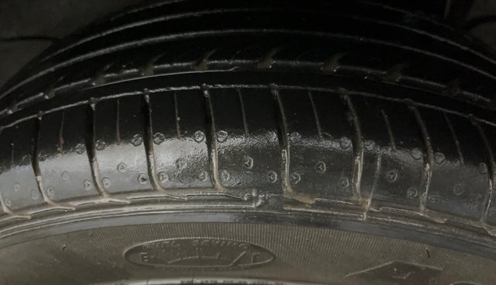 2023 KIA SONET HTE 1.2, Petrol, Manual, 19,618 km, Left Rear Tyre Tread