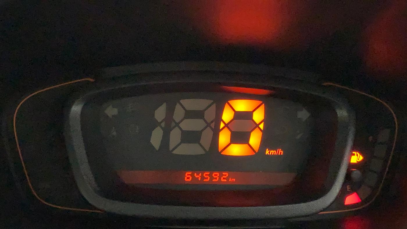 2018 Renault Kwid RXT 1.0 (O), Petrol, Manual, 64,804 km, Odometer Image