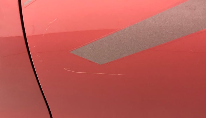 2018 Renault Kwid RXT 1.0 (O), Petrol, Manual, 64,804 km, Rear left door - Minor scratches