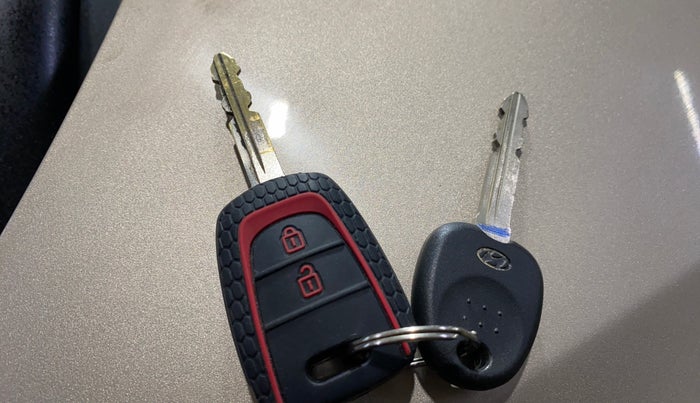 2019 Hyundai NEW SANTRO SPORTZ AMT, Petrol, Automatic, 23,418 km, Key Close Up