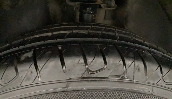 2018 Jeep Compass LIMITED (O) 2.0 DIESEL, Diesel, Manual, 85,932 km, Left Rear Tyre Tread