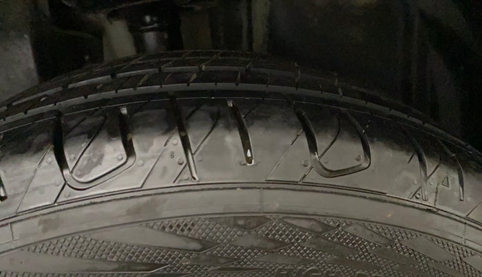 2018 Jeep Compass LIMITED (O) 2.0 DIESEL, Diesel, Manual, 85,932 km, Right Rear Tyre Tread