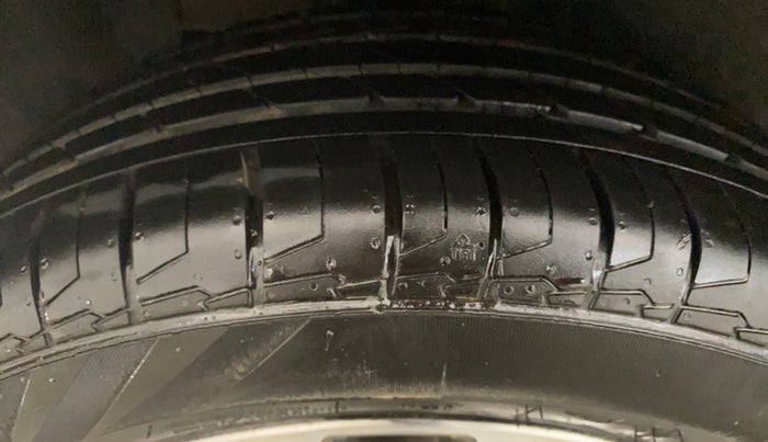 2019 Nissan Kicks XV DIESEL, Diesel, Manual, 56,966 km, Right Rear Tyre Tread