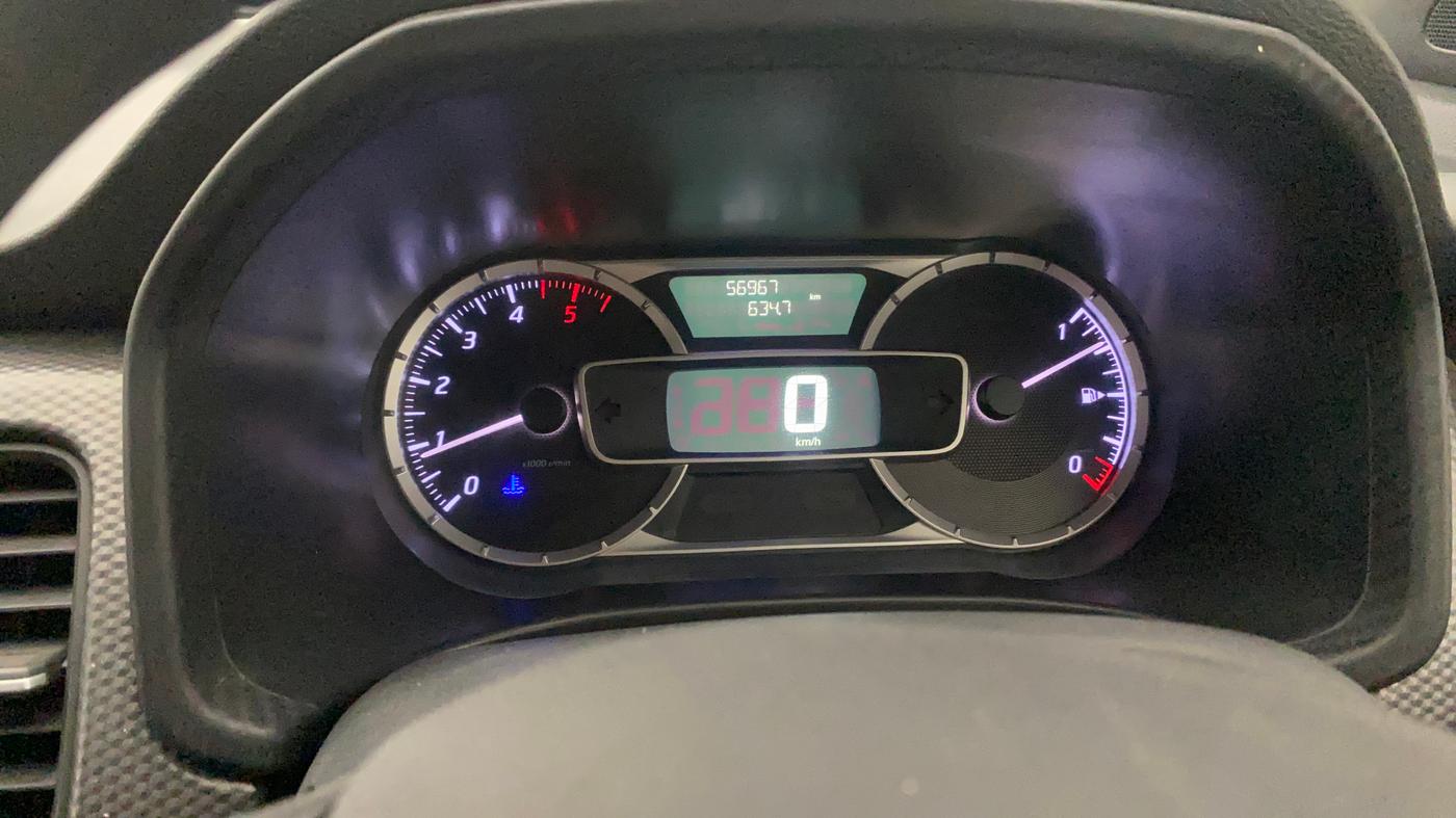 2019 Nissan Kicks XV DIESEL, Diesel, Manual, 56,916 km, Odometer Image