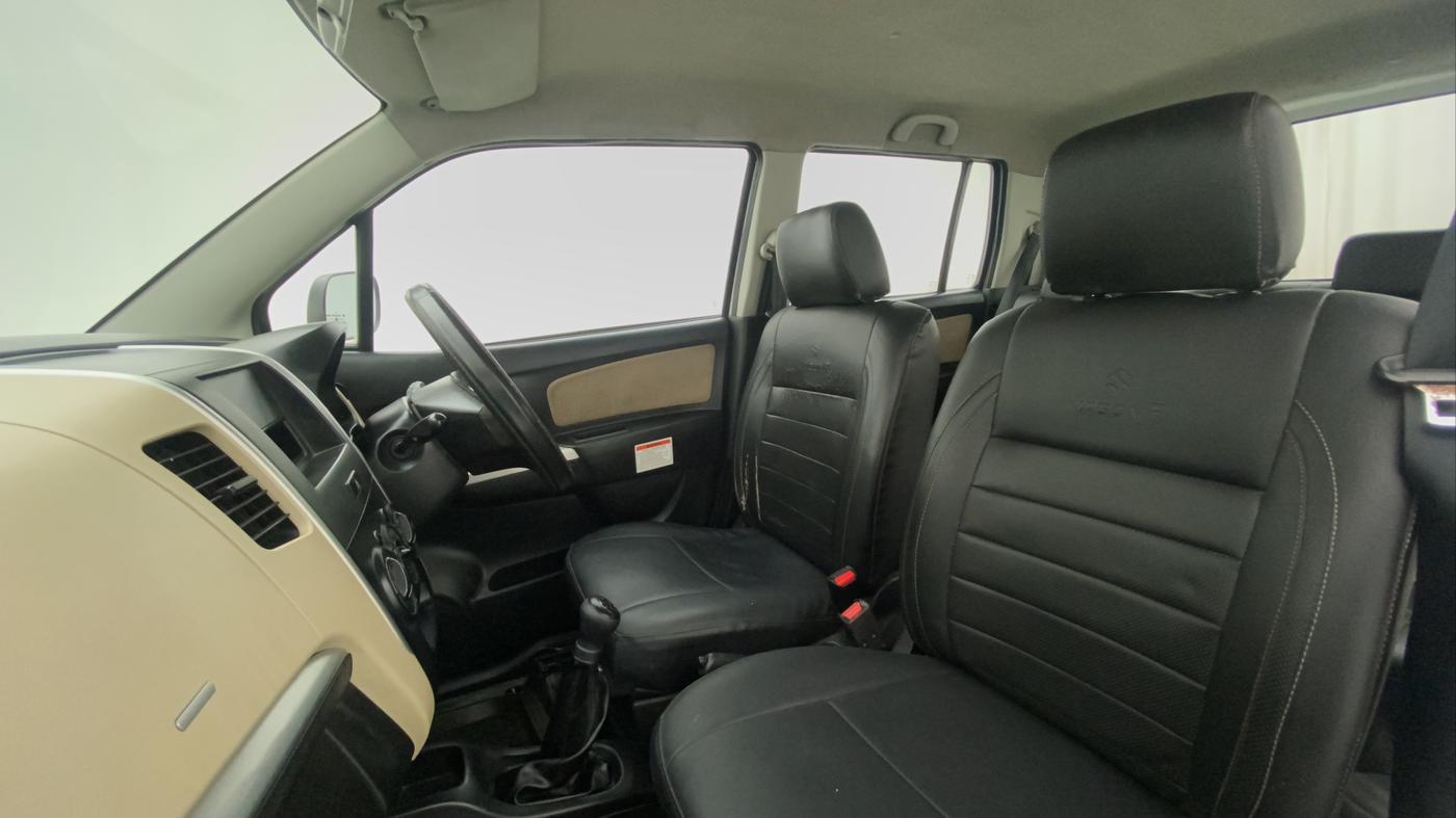 2017 Maruti Wagon R 1.0 LXI CNG, CNG, Manual, 92,580 km, Right Side Front Door Cabin