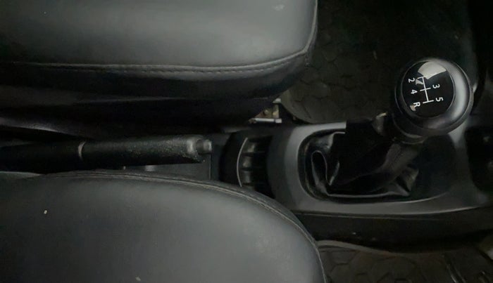 2017 Maruti Wagon R 1.0 LXI CNG, CNG, Manual, 92,580 km, Gear Lever