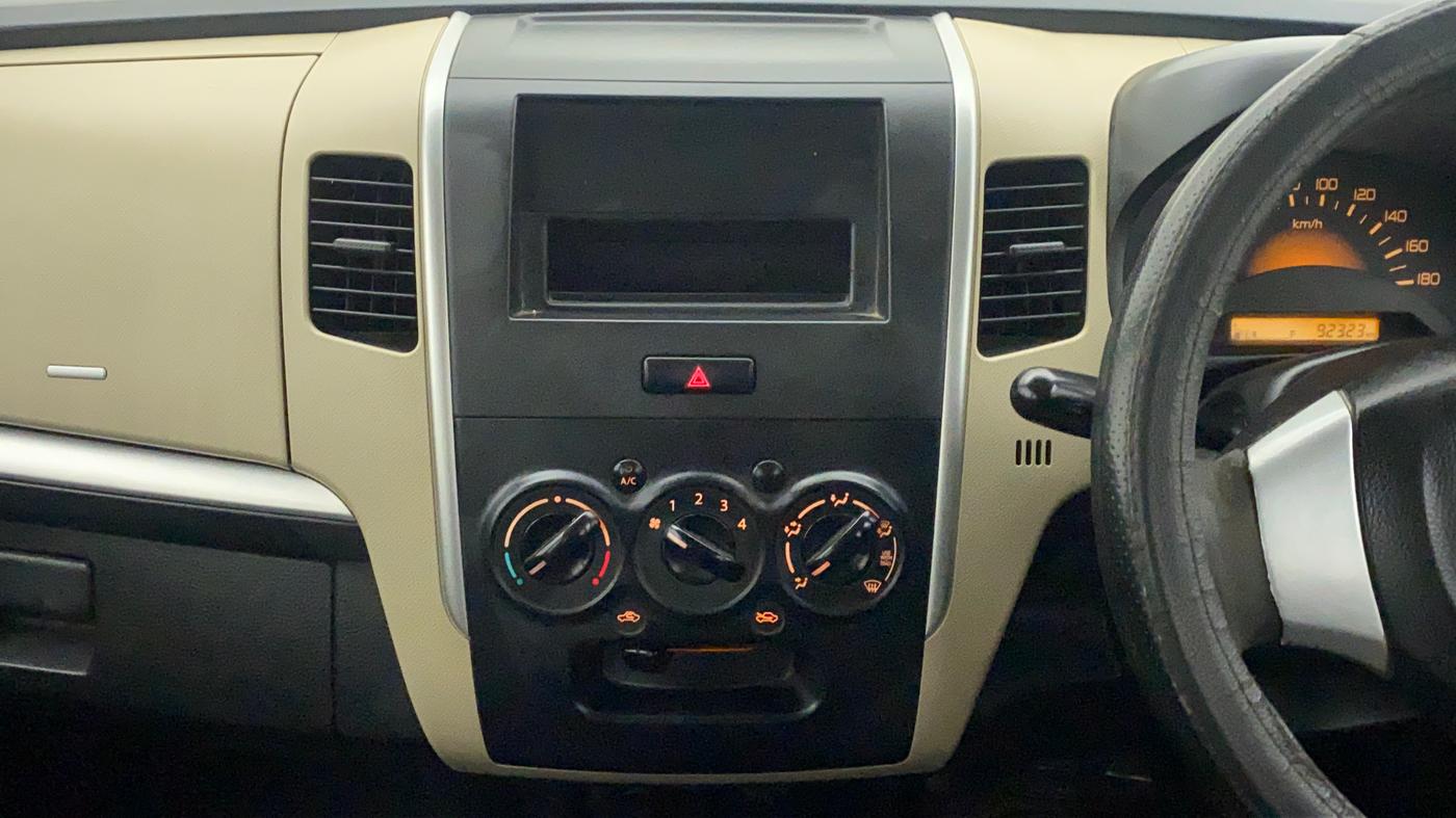 2017 Maruti Wagon R 1.0 LXI CNG, CNG, Manual, 92,580 km, Air Conditioner