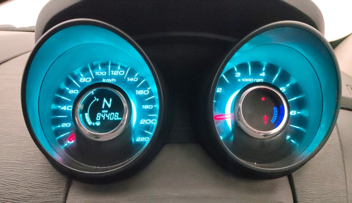 2016 Mahindra XUV500 W4, Diesel, Manual, 84,397 km, Odometer Image