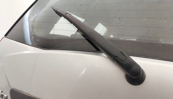 2016 Mahindra XUV500 W4, Diesel, Manual, 84,397 km, Rear Wiper