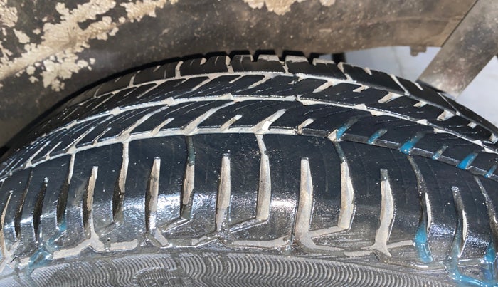 2014 Maruti Wagon R 1.0 VXI, Petrol, Manual, 30,795 km, Left Rear Tyre Tread