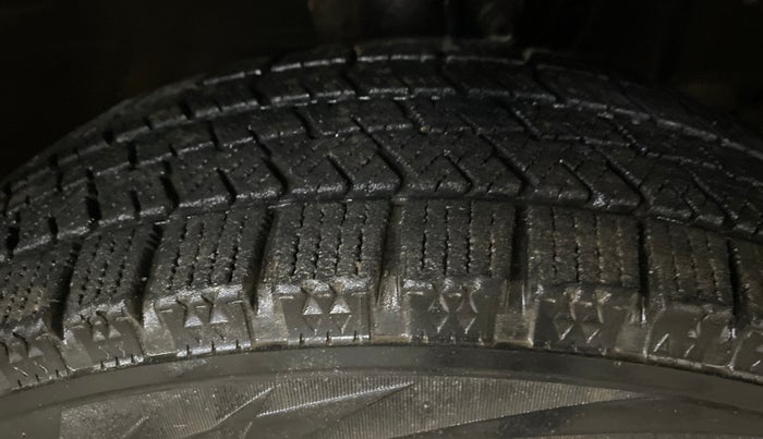 2022 Maruti New Wagon-R LXI CNG 1.0, CNG, Manual, 56,810 km, Right Front Tyre Tread