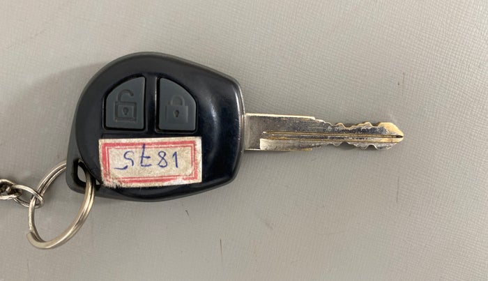 2017 Maruti Ertiga VXI, Petrol, Manual, 1,03,894 km, Key Close Up