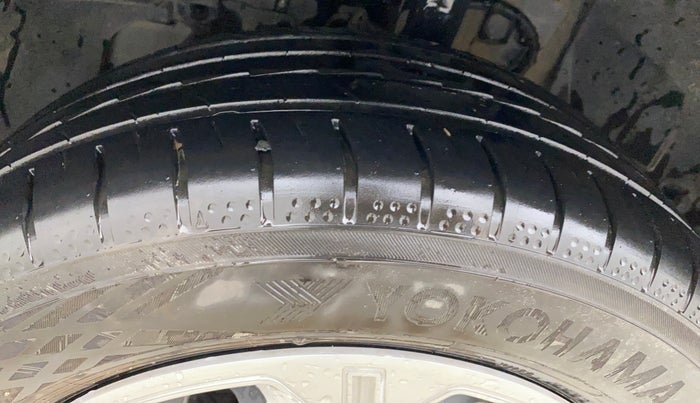 2018 Tata NEXON XT DIESEL, Diesel, Manual, 82,828 km, Left Front Tyre Tread