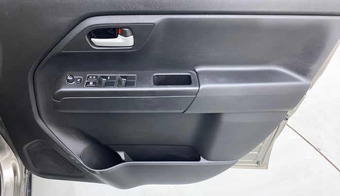 2022 Maruti New Wagon-R ZXI 1.2, Petrol, Manual, 9,292 km, Driver Side Door Panels Control