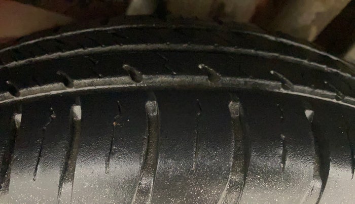 2019 Maruti Swift VXI AMT, Petrol, Automatic, 8,396 km, Left Rear Tyre Tread
