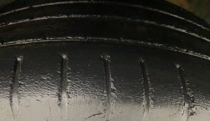 2018 Maruti Baleno ALPHA CVT PETROL 1.2, Petrol, Automatic, 98,712 km, Left Front Tyre Tread