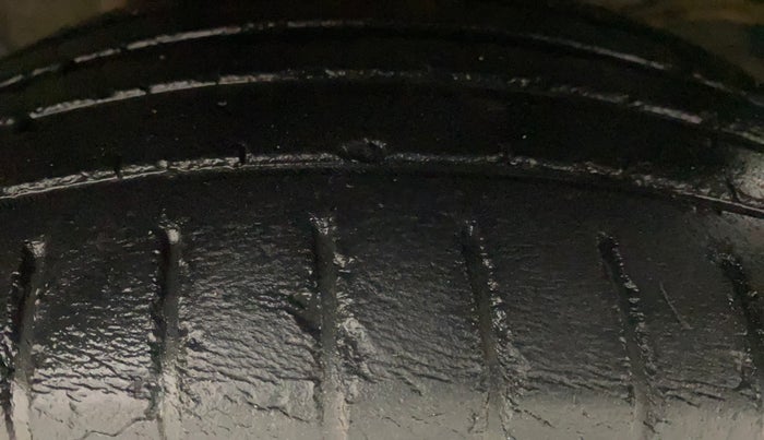 2018 Maruti Baleno ALPHA CVT PETROL 1.2, Petrol, Automatic, 98,712 km, Right Front Tyre Tread