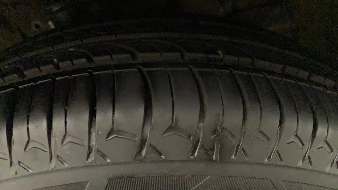 2020 Maruti New Wagon-R VXI 1.0 AMT, Petrol, Automatic, 52,287 km, Left Front Tyre Tread