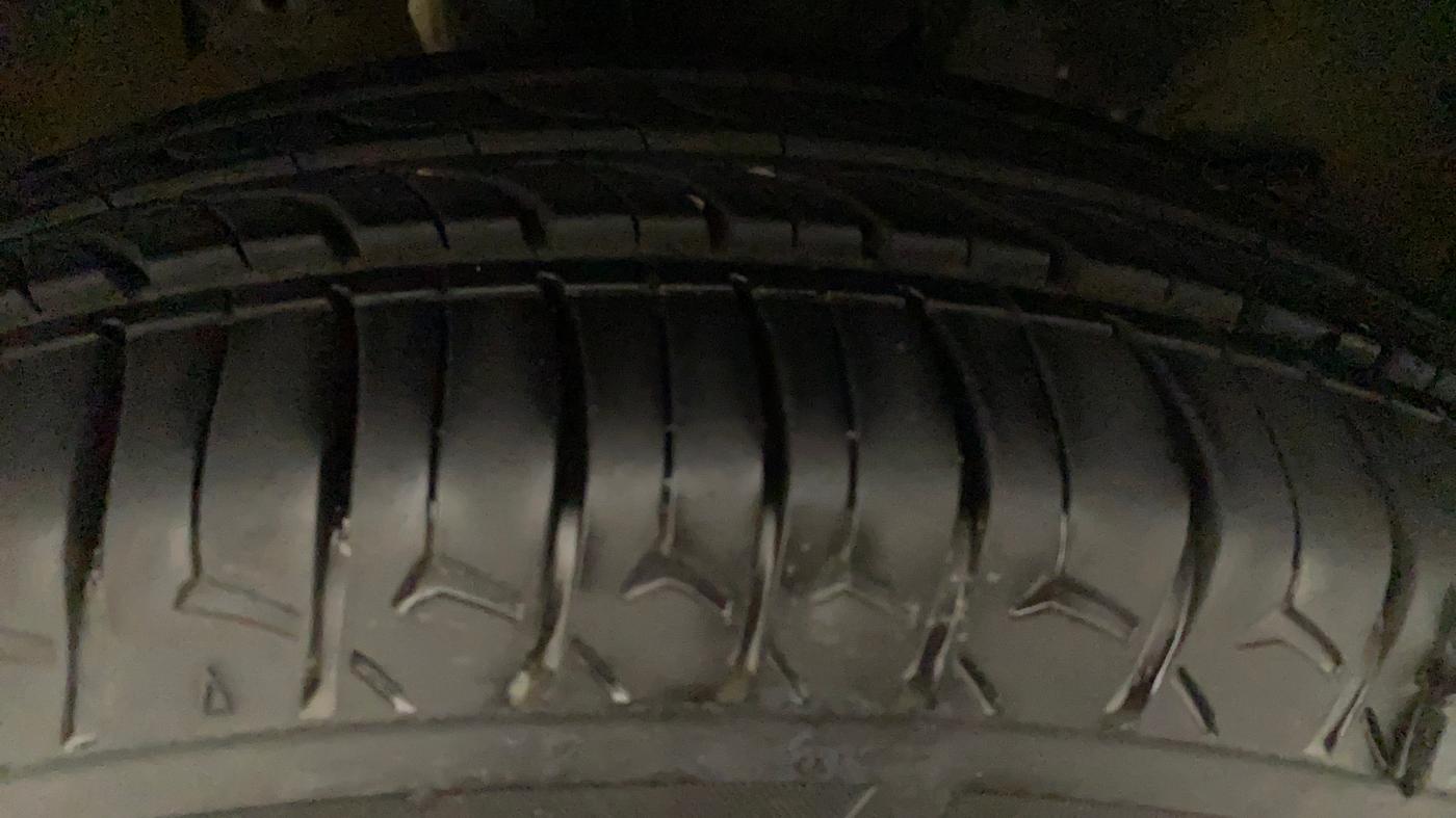 2020 Maruti New Wagon-R VXI 1.0 AMT, Petrol, Automatic, 52,287 km, Right Front Tyre Tread